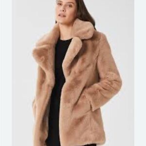 HOBBS LONDON BETHANY Cozy Women's Tan Teddy Jacket